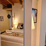 Boutique Apartment With Wifi E Small Garden
